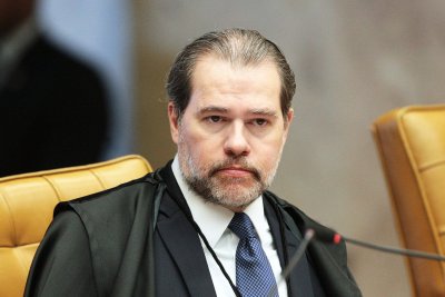 Toffoli testa negativo para covid-19 em primeiro exame, mas far contraprova Toffoli est internado desde sbado, 23, quando se submeteu a uma pequena cirurgia de urgncia  Estado ContedoEm 09h33 - 25/05/2020 O exame realizado para detectar o novo 