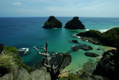 Sem turistas, responsveis por 95% da arrecadao em Fernando de Noronha, moradores adotam escambo para superar a crise  Foto: Arquivo - 16.jul.2019/ Agncia Brasil