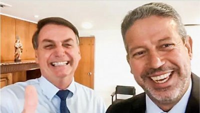 Presidente Jair Bolsonaro com Arthur Lira (PP-AL) Imagem: Reproduo