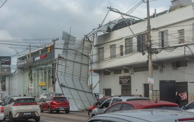 Ciclone-bomba causa estragos no RS; SP e Rio est�o em alerta por fortes ventos